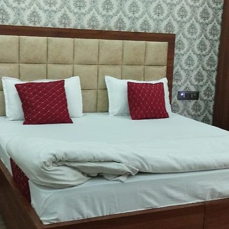 The Singhasan Nd Saffron Hotel Jind Esterno foto